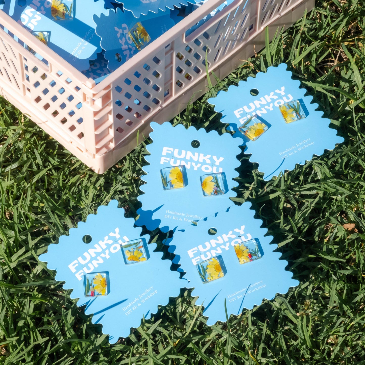 SUNFLOWER STUDS