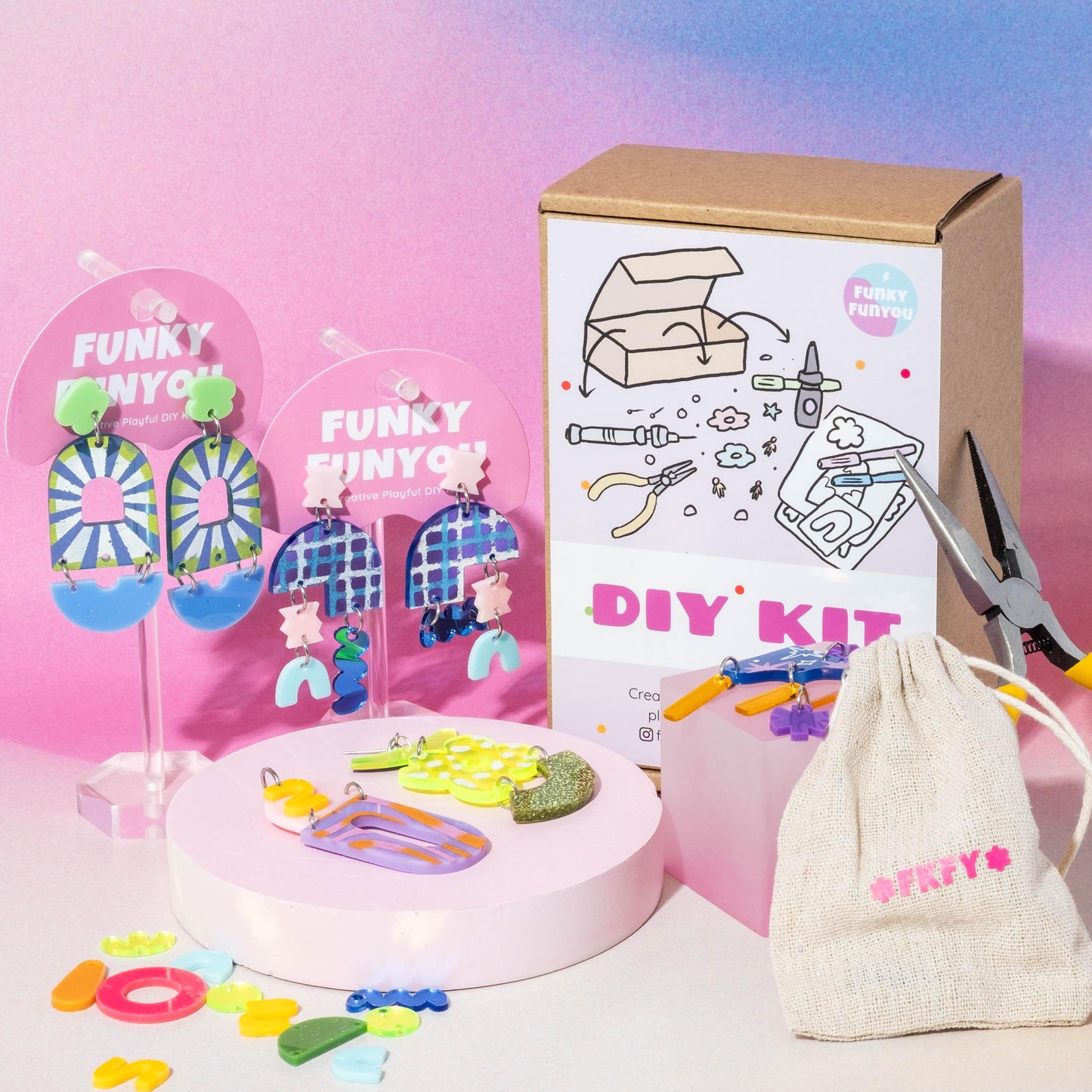 HOME WORKSHOP EARRING KIT LOOK 1 - FunkyFunYou-Creative Statement Earrings & DIY Kit